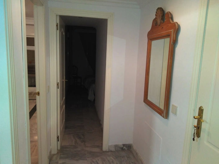 Image No.10-1 Bed Property for sale