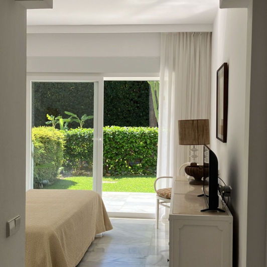 Image No.28-3 Bed Property for sale