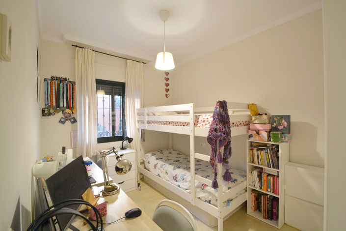 Image No.24-2 Bed Property for sale