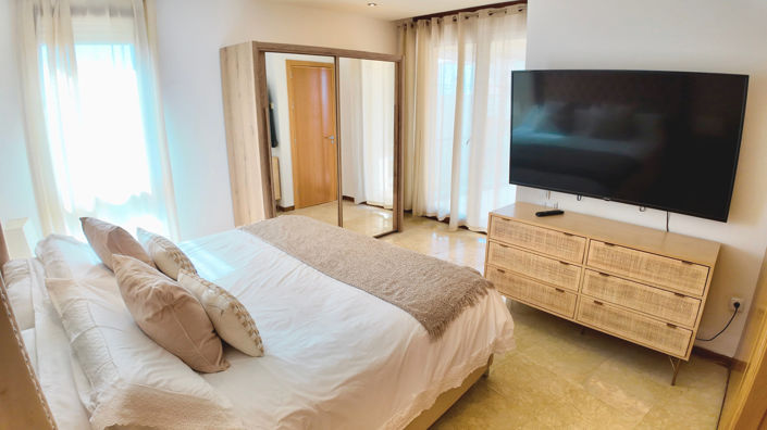 Image No.26-3 Bed Property for sale