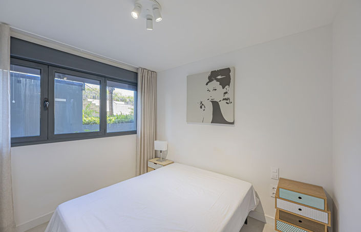 Image No.20-3 Bed Property for sale