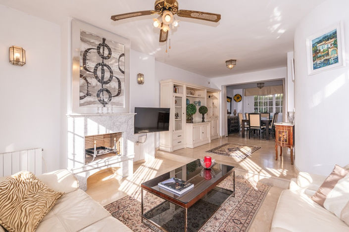 Image No.4-3 Bed Property for sale