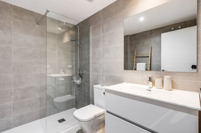 property8753943fb6d9353f201e45120fd6c8454b5