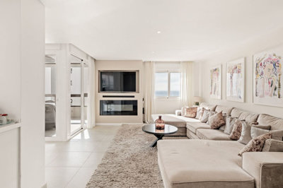 property986133982a59a083d9e01e01e10a311e60b