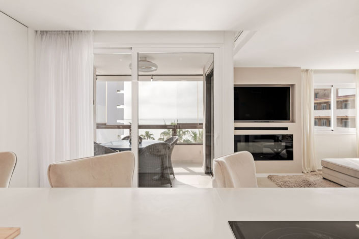 Image No.8-3 Bed Property for sale