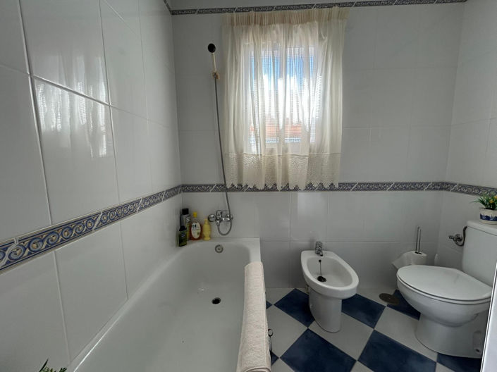 Image No.32-2 Bed Villa for sale