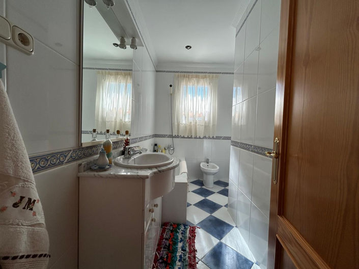 Image No.33-2 Bed Villa for sale