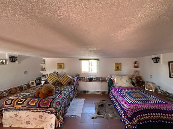 Image No.6-2 Bed Villa for sale