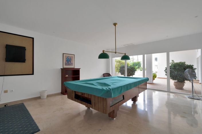 Image No.17-2 Bed Property for sale