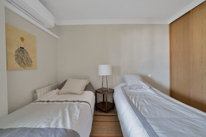 Image No.4-2 Bed Property for sale