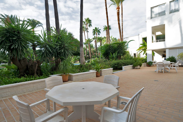 Image No.9-2 Bed Property for sale