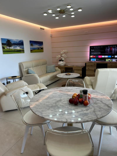 Image No.18-3 Bed Property for sale