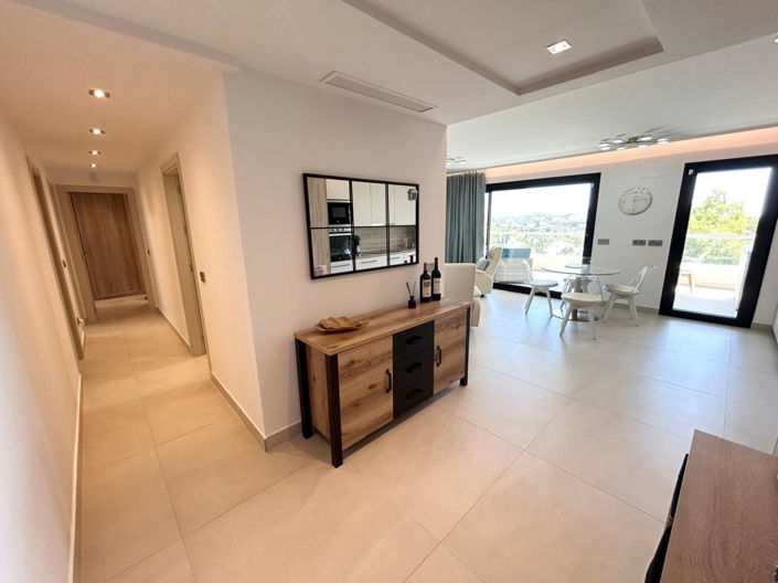 Image No.28-3 Bed Property for sale