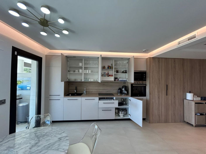 Image No.29-3 Bed Property for sale