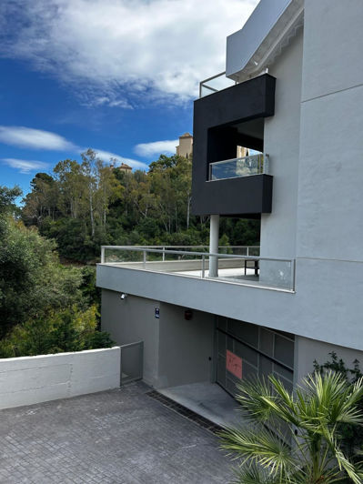 Image No.34-3 Bed Property for sale