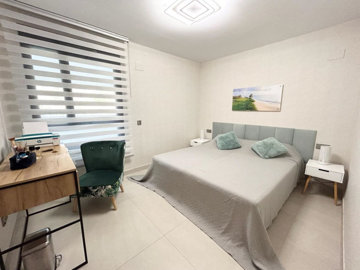 property997de9898118de498bba21e890ea2333bd8