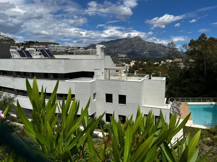 Image No.8-3 Bed Property for sale