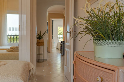 property8563372665045f393a1089ba7e27f7e9d71