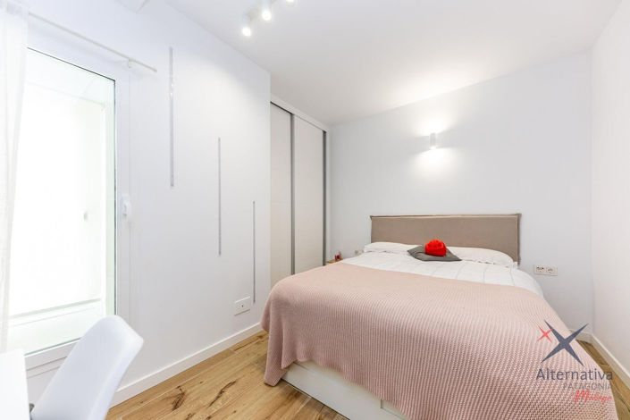 Image No.24-4 Bed Property for sale