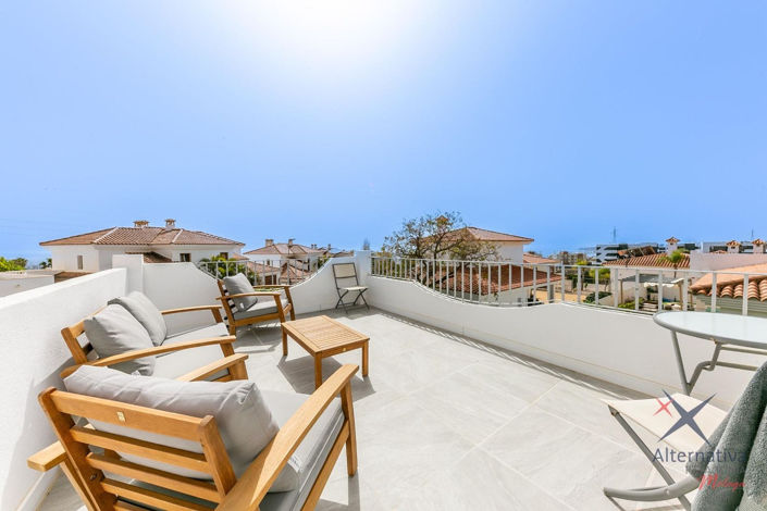 Image No.33-4 Bed Property for sale