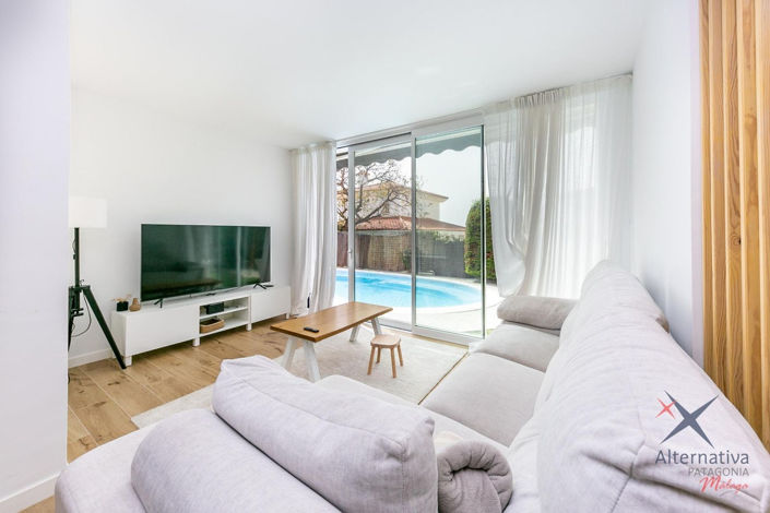 Image No.38-4 Bed Property for sale