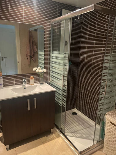 Image No.10-2 Bed Property for sale