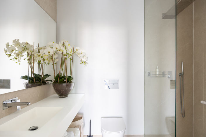 Image No.16-2 Bed Property for sale