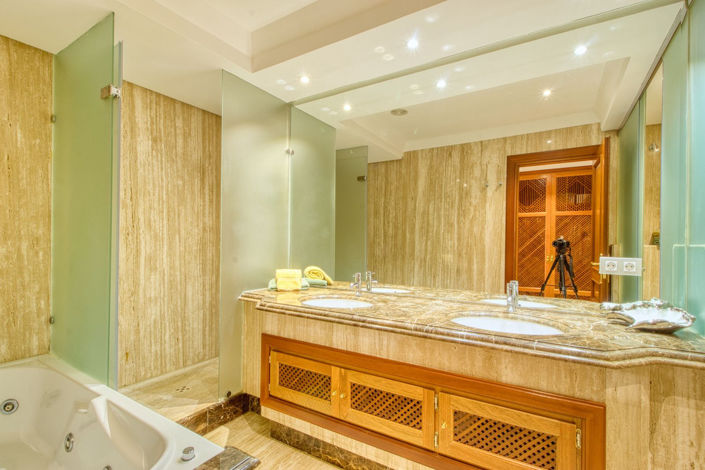 Image No.23-2 Bed Property for sale