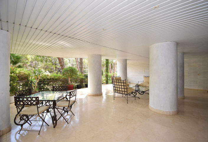 Image No.18-2 Bed Property for sale