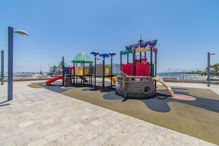 Image No.15-2 Bed Property for sale