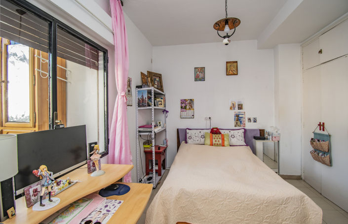 Image No.8-2 Bed Property for sale