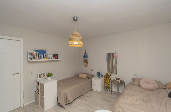 Image No.14-4 Bed Property for sale