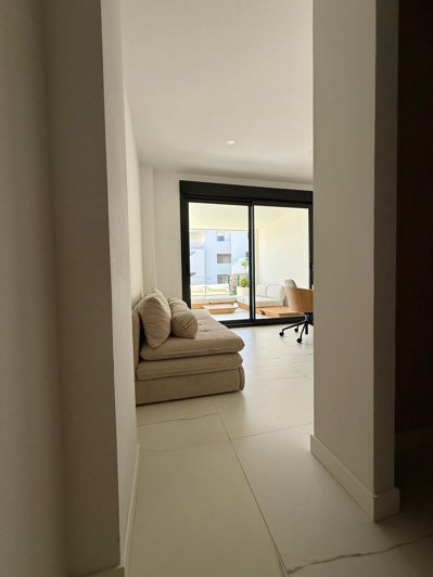 Image No.14-2 Bed Property for sale