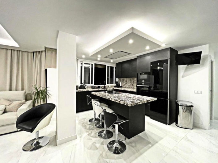 Image No.6-2 Bed Property for sale