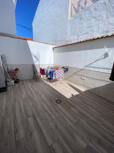 Image No.23-3 Bed Property for sale