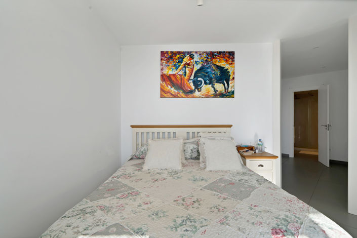 Image No.21-2 Bed Property for sale