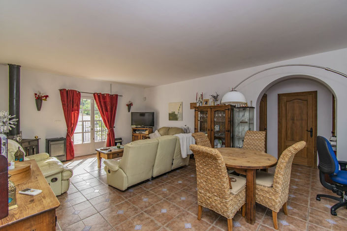 Image No.3-Villa de 5 chambres à vendre à Monda