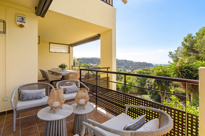 Image No.12-3 Bed Property for sale