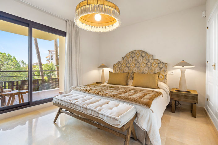 Image No.16-3 Bed Property for sale