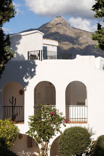 Image No.13-2 Bed Property for sale