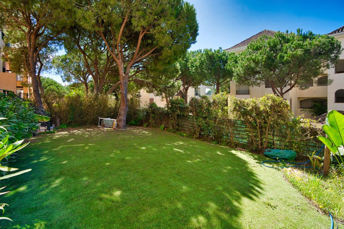 Image No.17-3 Bed Property for sale