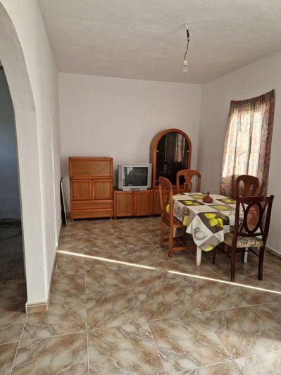 Image No.8-2 Bed Property for sale