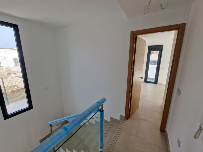 Image No.20-4 Bed Villa for sale