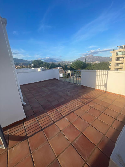 Image No.36-3 Bed Townhouse for sale