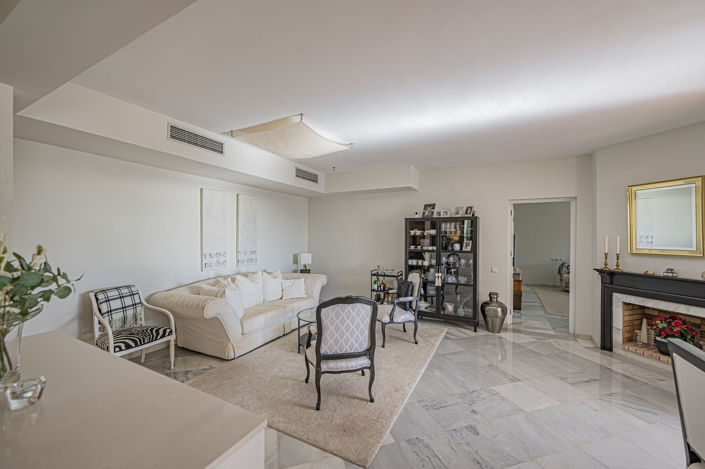 Image No.22-2 Bed Property for sale