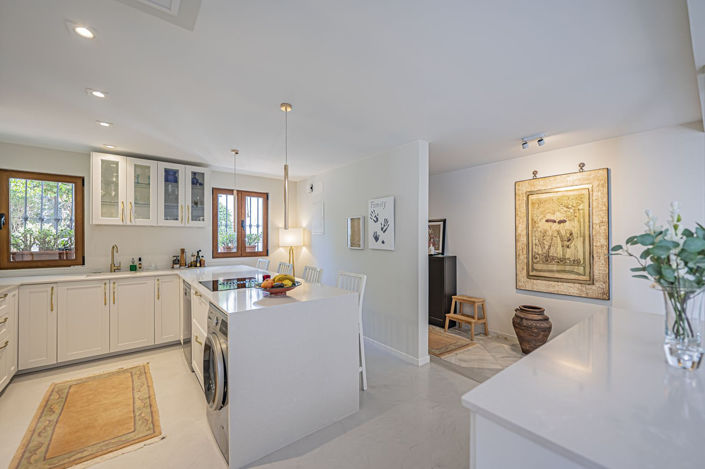 Image No.29-2 Bed Property for sale