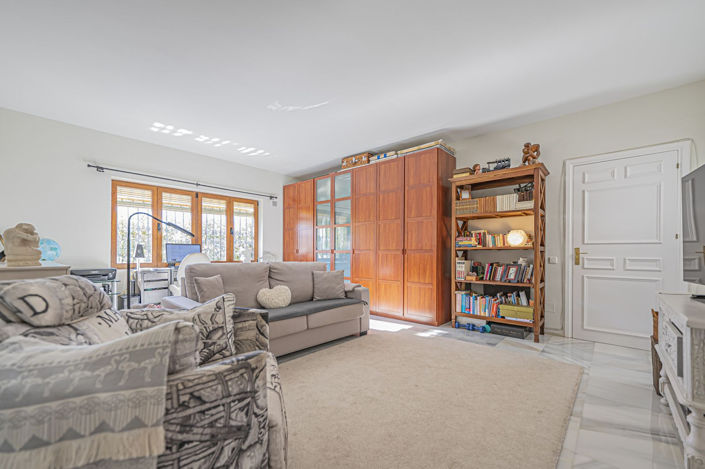 Image No.7-2 Bed Property for sale