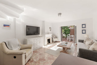 property861638f57ba4f59bdc799dd2b6844a7b907