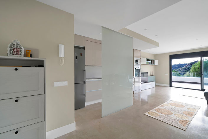 Image No.25-2 Bed Property for sale