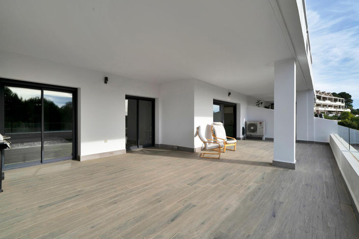 Image No.38-2 Bed Property for sale